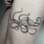 Realistic Tattoo Oktopus